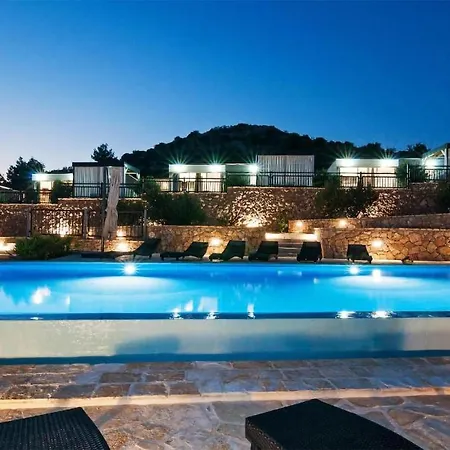 Lovely Home In Drage With Wifi 度假居 *