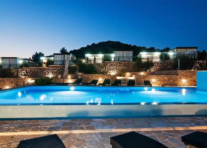 2 Bedroom Gorgeous Home In Drage 度假居 *